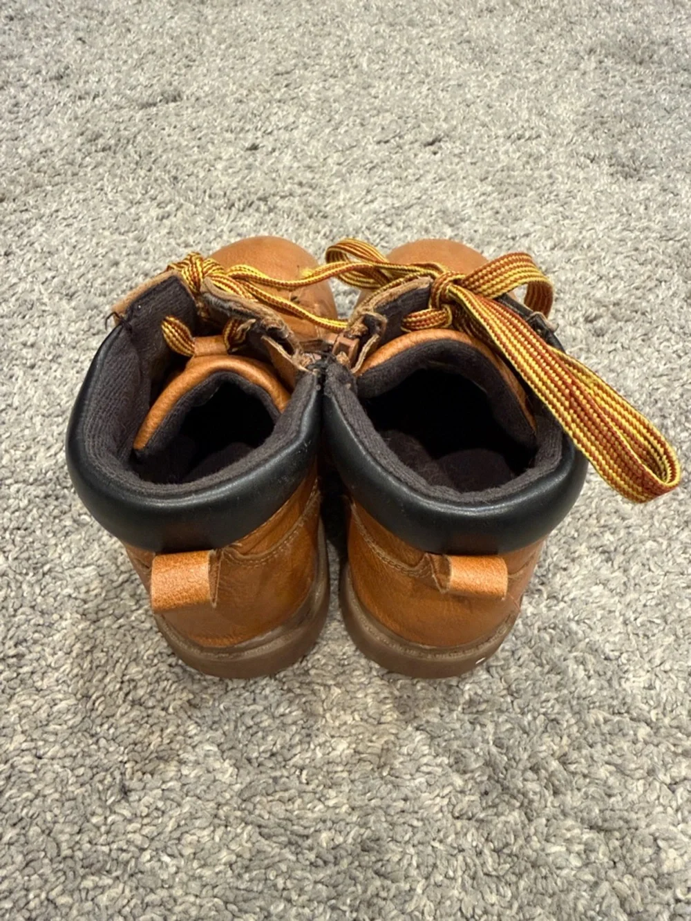 Carters carter tan